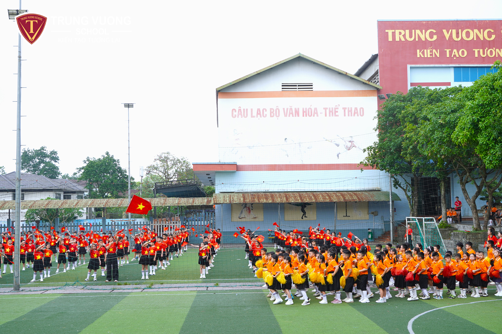 Tự hào trường Trưng Vương - Sắc màu hội thi dân vũ và tạo hình nghệ thuật